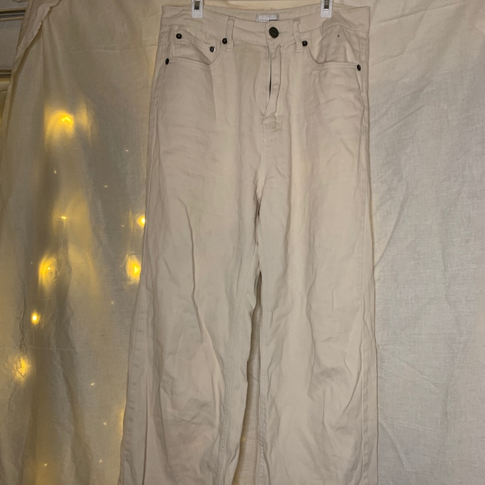 Wide leg cream colored pants! Raw hem!